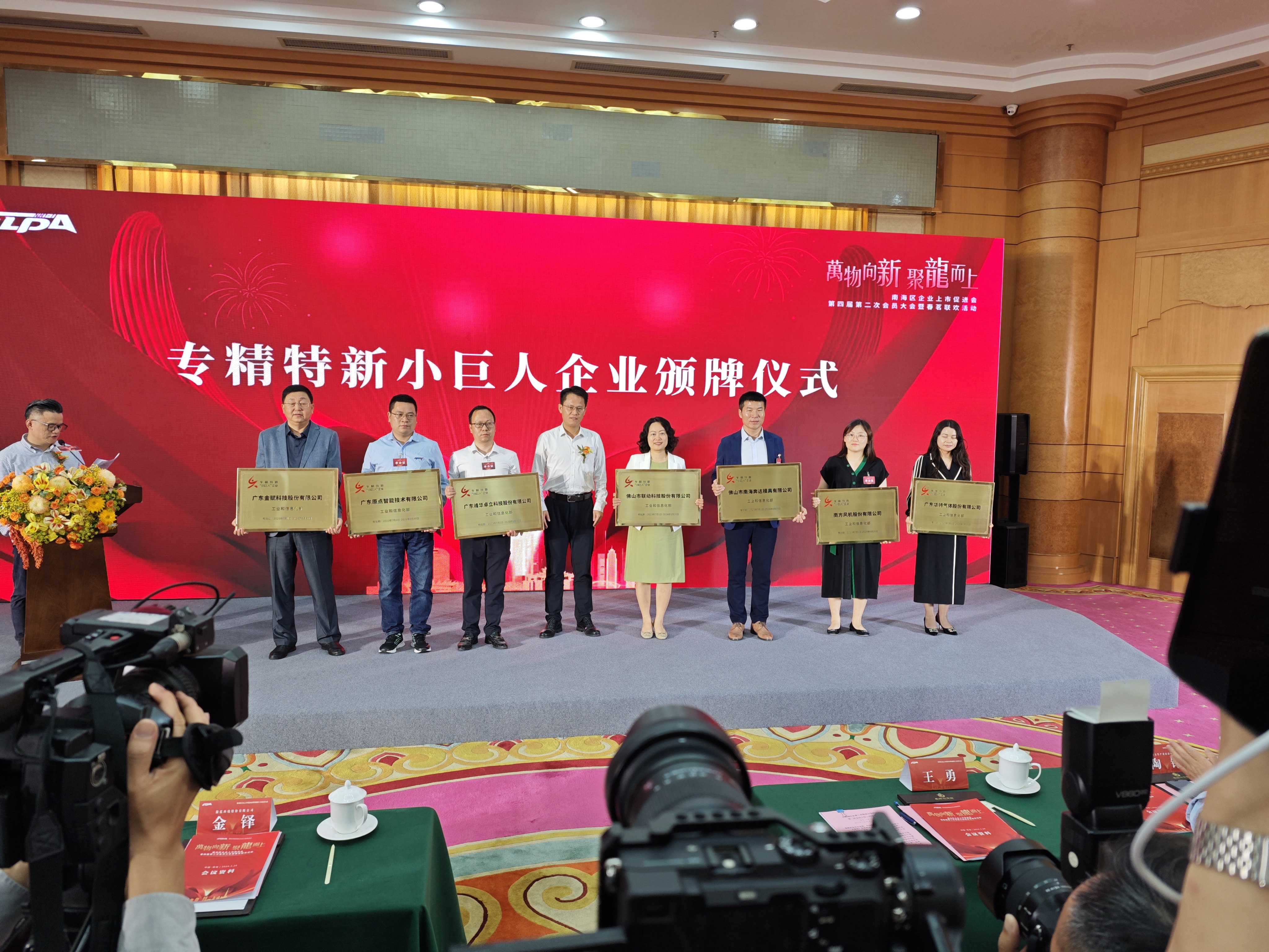 217f4b0444fafc641c81d358b919db0f(1).jpg 217f4b0444fafc641c81d358b919db0f(1).jpg